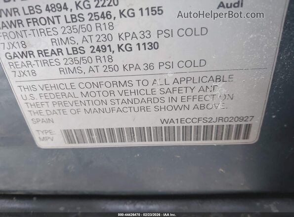 WA1ECCFS2JR020927 2018 AUDI Q3 Blue Вид підкапотного простору