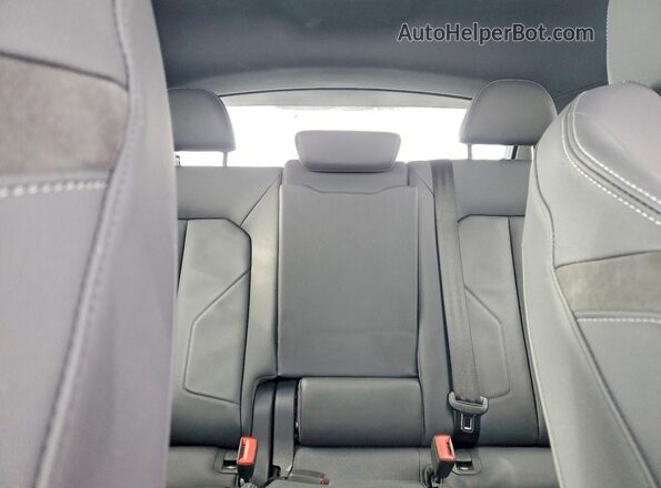 WA1EECF32N1014049 2022 AUDI Q3 White უკანა სავარძლების ხედი