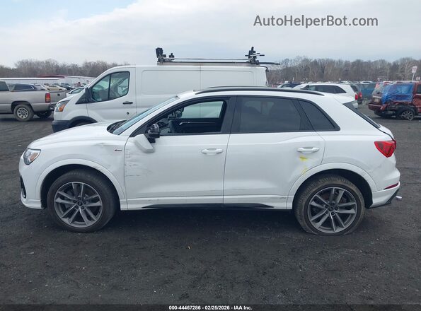 WA1EECF32R1138828 2024 AUDI Q3 White სალონის 360-გრადუსიანი ხედი