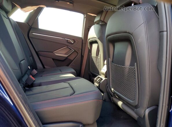 WA1EECF32S1079558 2025 AUDI Q3 Blue Widok wnętrza z tyłu