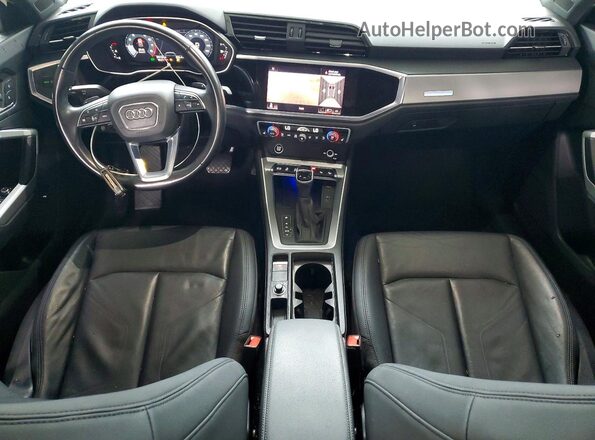 WA1EECF35M1117092 2021 AUDI Q3 Blue Vista del salpicadero