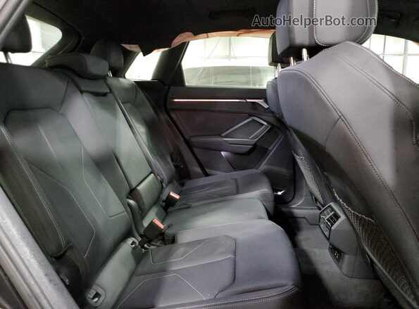 WA1EECF36M1018071 2021 AUDI Q3 Black 