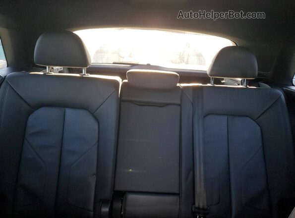 WA1EECF36P1034372 2023 AUDI Q3 White Vista de los asientos traseros