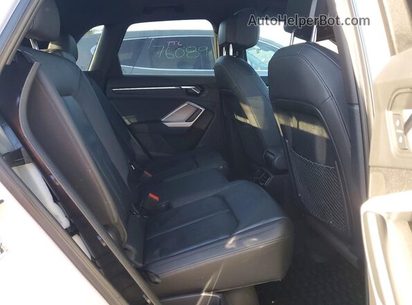 WA1EECF36P1034372 2023 AUDI Q3 White Vista interior trasera