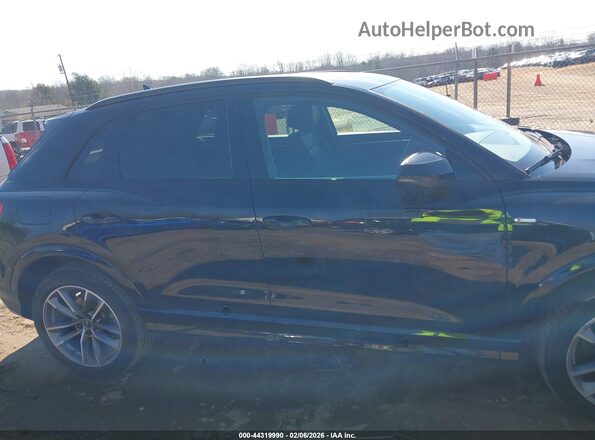 WA1EECF39P1070976 2023 AUDI Q3 Black Вид задньої частини салону