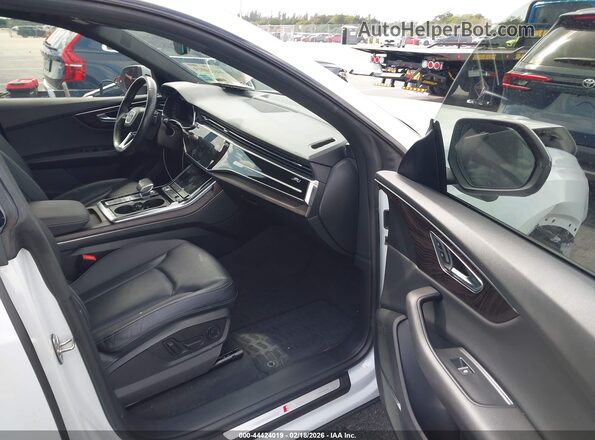 WA1EVAF16MD020212 2021 AUDI Q8 White წინა სალონის ხედი