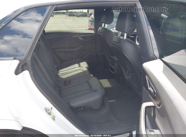 WA1EVAF16MD020212 2021 AUDI Q8 White VIN კოდის სტიკერის ხედი