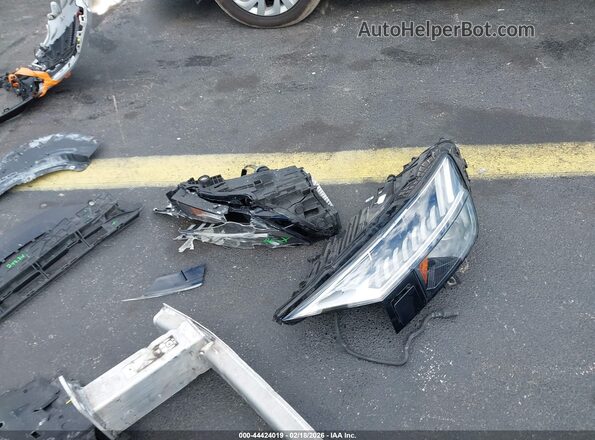 WA1EVAF16MD020212 2021 AUDI Q8 White ხელსაწყოთა პანელის ხედი