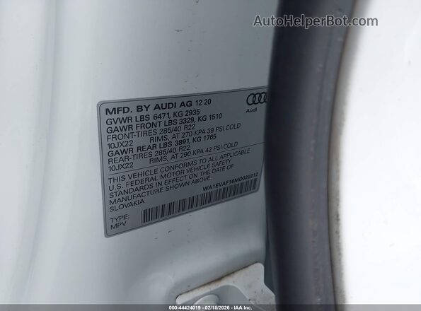 WA1EVAF16MD020212 2021 AUDI Q8 White ძრავის განყოფილების ხედი