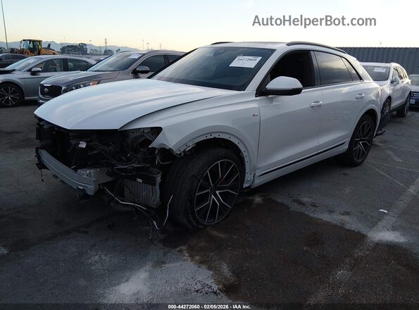 WA1EVAF17MD028402 2021 AUDI Q8 White Front left