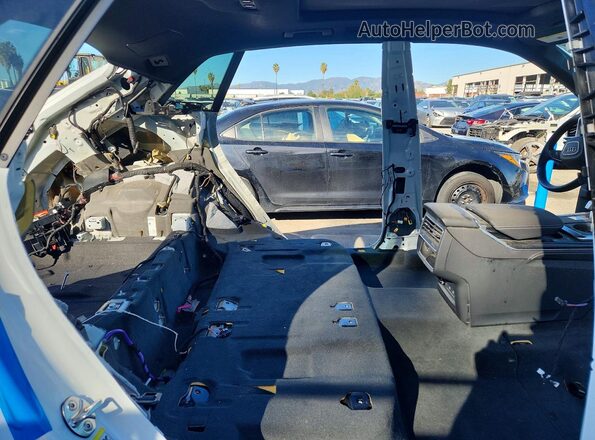 WA1EVBF13SD003791 2025 AUDI Q8 White Widok wnętrza z tyłu