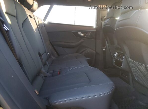 WA1EVBF14SD041658 2025 AUDI Q8 Черный Вид задней части салона