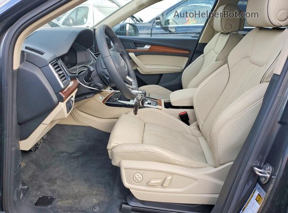 WA1FAAFY4P2162653 2023 AUDI Q5 Gray Вид салону спереду