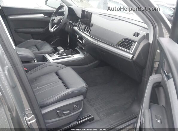 WA1FAAFY6R2053520 2024 AUDI Q5 Beige Front interior view