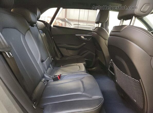 WA1FVBF10SD011383 2025 AUDI Q8 White Rear seats view
