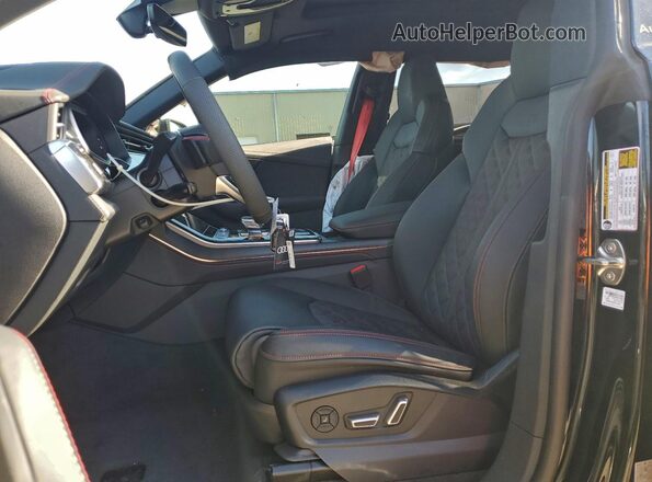 WA1FVBF16TD001006 2026 AUDI Q8 Черный Вид салона спереди