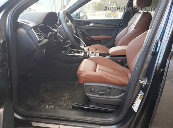 WA1G2AFY2S2065767 2025 AUDI Q5 Gray Front interior view