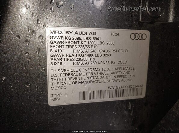 WA1G2AFY4S2024413 2025 AUDI Q5 Gray Engine compartment view