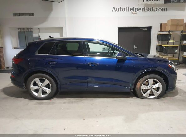WA1H2BFZ6NP049145 2022 AUDI Q4 Blue Вид задньої частини салону