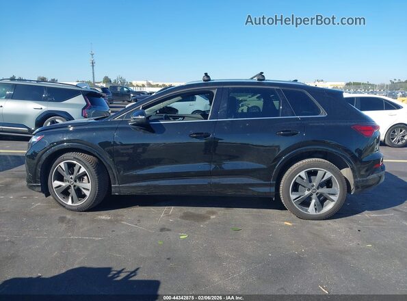 WA1H2BFZ8NP015028 2022 AUDI Q4 Black 360 interior view