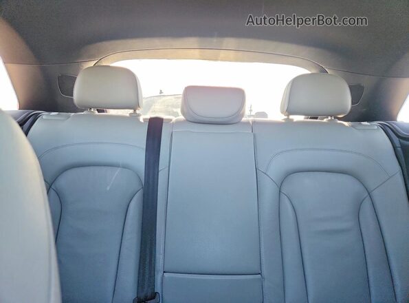 WA1HCCFS3HR013847 2017 AUDI Q3 White უკანა სავარძლების ხედი