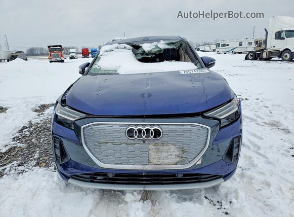 WA1J2BFZ4NP052465 2022 AUDI Q4 Blue Widok z przodu