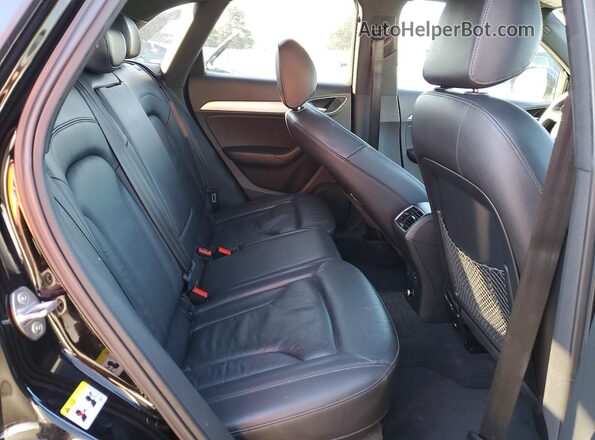 WA1JCCFSXHR008520 2017 AUDI Q3 Black Rear interior view