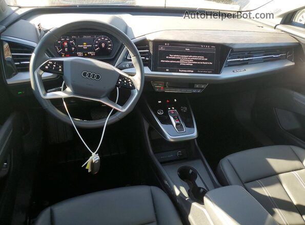 WA1K2BFZ0PP081145 2023 AUDI Q4 Gray წინა პანელის ხედი