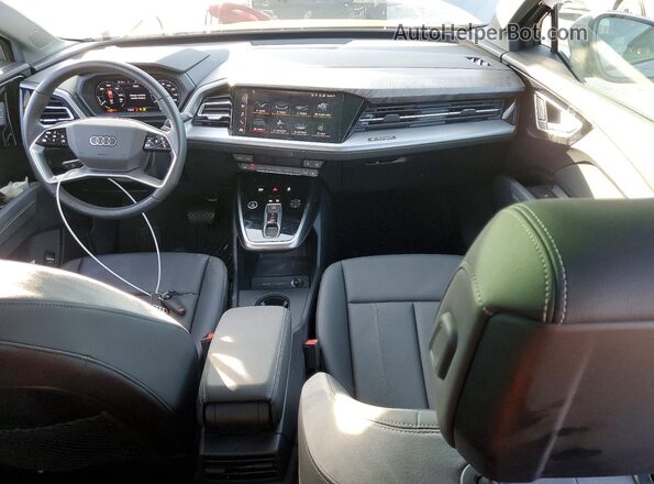 WA1KUBFZXRP059232 2024 AUDI Q4 Gray 