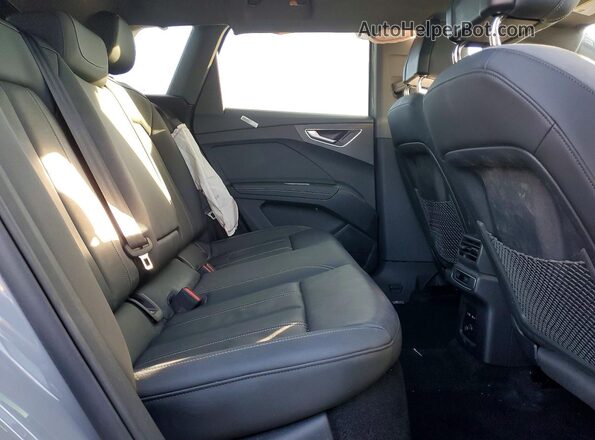 WA1KUBFZXRP059232 2024 AUDI Q4 Gray 