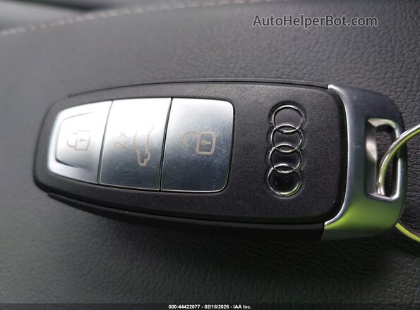 WA1L2BFZ2NP051047 2022 AUDI Q4 Gray ძრავის განყოფილების ხედი