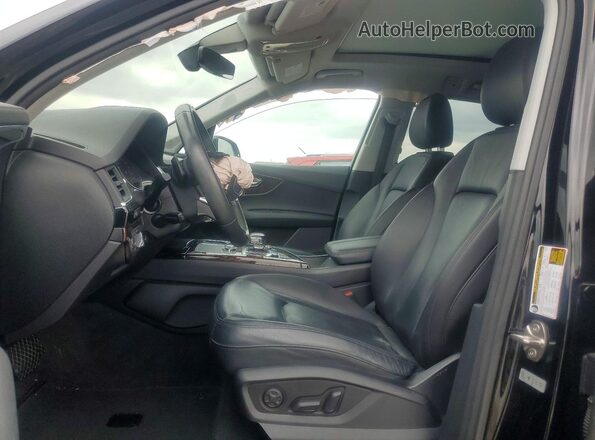 WA1LAAF73JD018470 2018 AUDI Q7 Черный Вид салона спереди