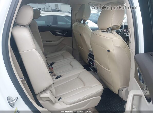 WA1LAAF78HD008835 2017 AUDI Q7 White VIN sticker view