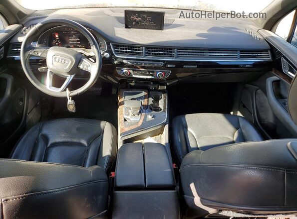 WA1LAAF79KD039700 2019 AUDI Q7 White Widok deski rozdzielczej