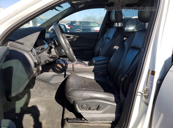 WA1LAAF79KD039700 2019 AUDI Q7 White Widok wnętrza z przodu