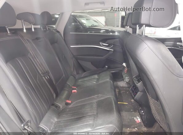 WA1LAAGE2MB037816 2021 AUDI E-TRON Синий 