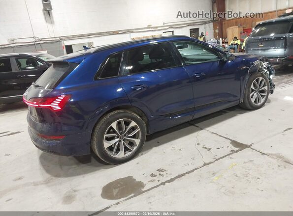 WA1LAAGE2MB037816 2021 AUDI E-TRON Синий 