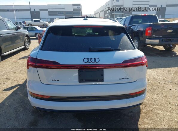 WA1LAAGE3NB011114 2022 AUDI E-TRON White 
