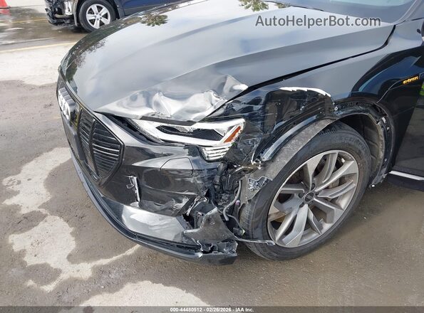 WA1LAAGE8MB039232 2021 AUDI E-TRON Black Вид спереду