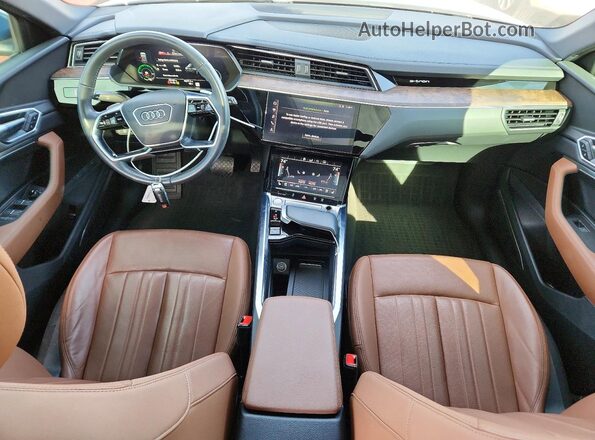 WA1LABGE5KB020950 2019 AUDI E-TRON Blue Вид панелі приладів