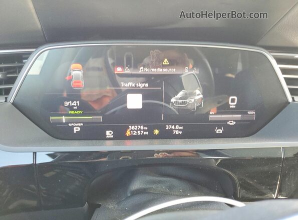 WA1LABGE8MB011601 2021 AUDI E-TRON Gray Vista del cuadro de instrumentos