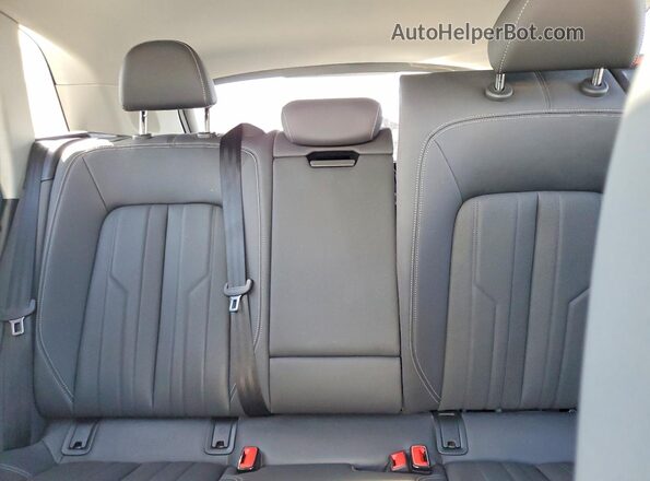 WA1LABGE8MB011601 2021 AUDI E-TRON Gray Vista de los asientos traseros
