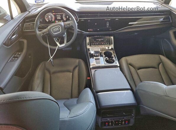 WA1LCBF75RD003786 2024 AUDI Q7 Белый Вид панели приборов