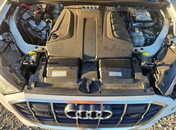 WA1LCBF79RD004455 2024 AUDI Q7 White Widok wnętrza z tyłu