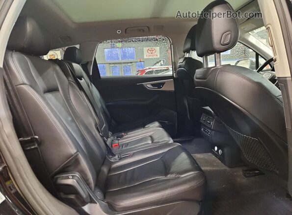 WA1LHAF72JD030590 2018 AUDI Q7 Black Rear interior view