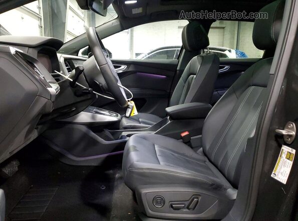 WA1LUBFZ3SP051533 2025 AUDI Q4 Black 