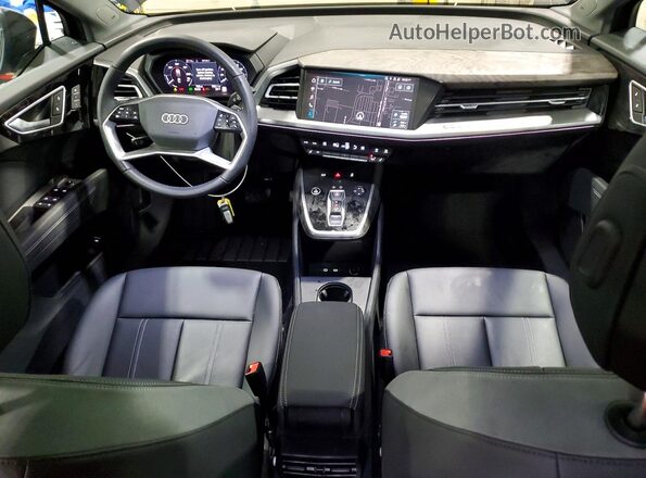 WA1LUBFZ3SP051533 2025 AUDI Q4 Black 