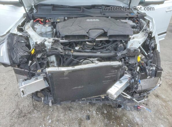 WA1LXBF71ND002598 2022 AUDI Q7 White Vista del compartimento del motor