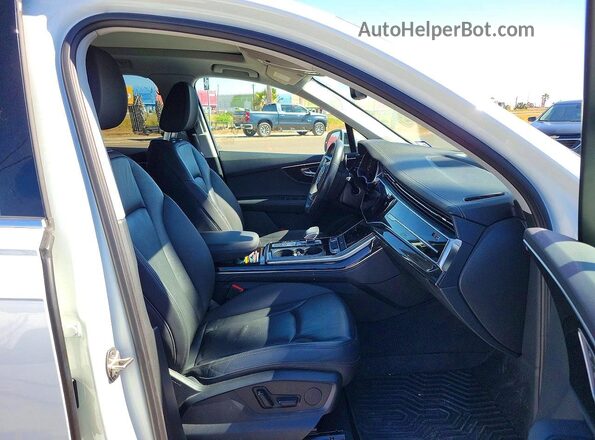 WA1LXBF74PD010293 2023 AUDI Q7 White Вид ззаду