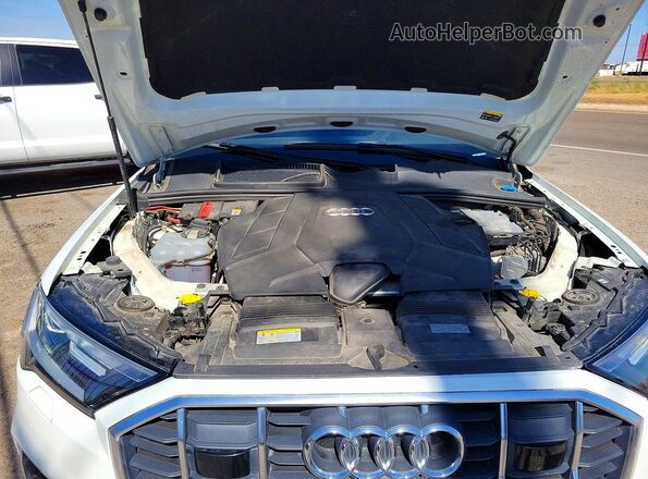 WA1LXBF74PD010293 2023 AUDI Q7 White Вид панелі приладів